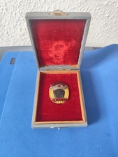 Nordkoreanisches Abzeichen &bdquo;Rotbanner-Kompanie&ldquo;, 1950er/60er Jahre. Sehr selten.