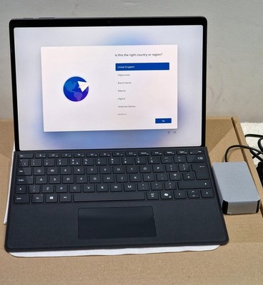 Microsoft Surface Pro 10 für Business Intel Core Ultra 7 165U 16GB RAM 256GB SSD