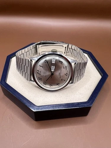Timex Men's Vintage 1970s Automatic Watch. 37719-10979. Keeps Good Time. Working