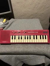 Casio PT-1 Hot Pink  Keyboard And Mini Synthesizer 29-Key Made In Japan Vintage