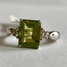 Sterling Silver 925 Emerald-Cut Green Peridot Diamond Simulants Accent Ring Sz 6
