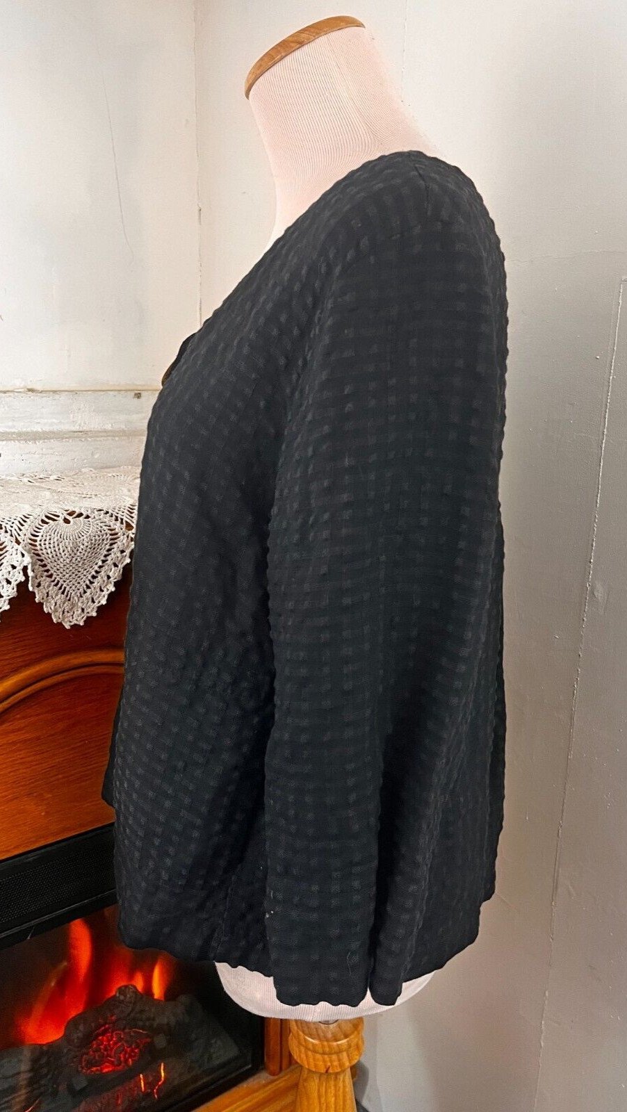 NTCO Nomadic Traders Black Shell Button Linen Ble… - image 5