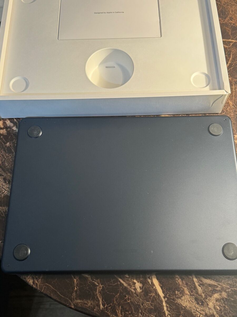 MacBook Air 13.6 MacBook Air 13.6