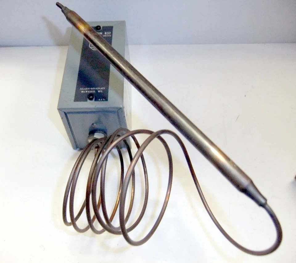 Allen-Bradley 837-A3A Temperature Switch - Image 2 of 3