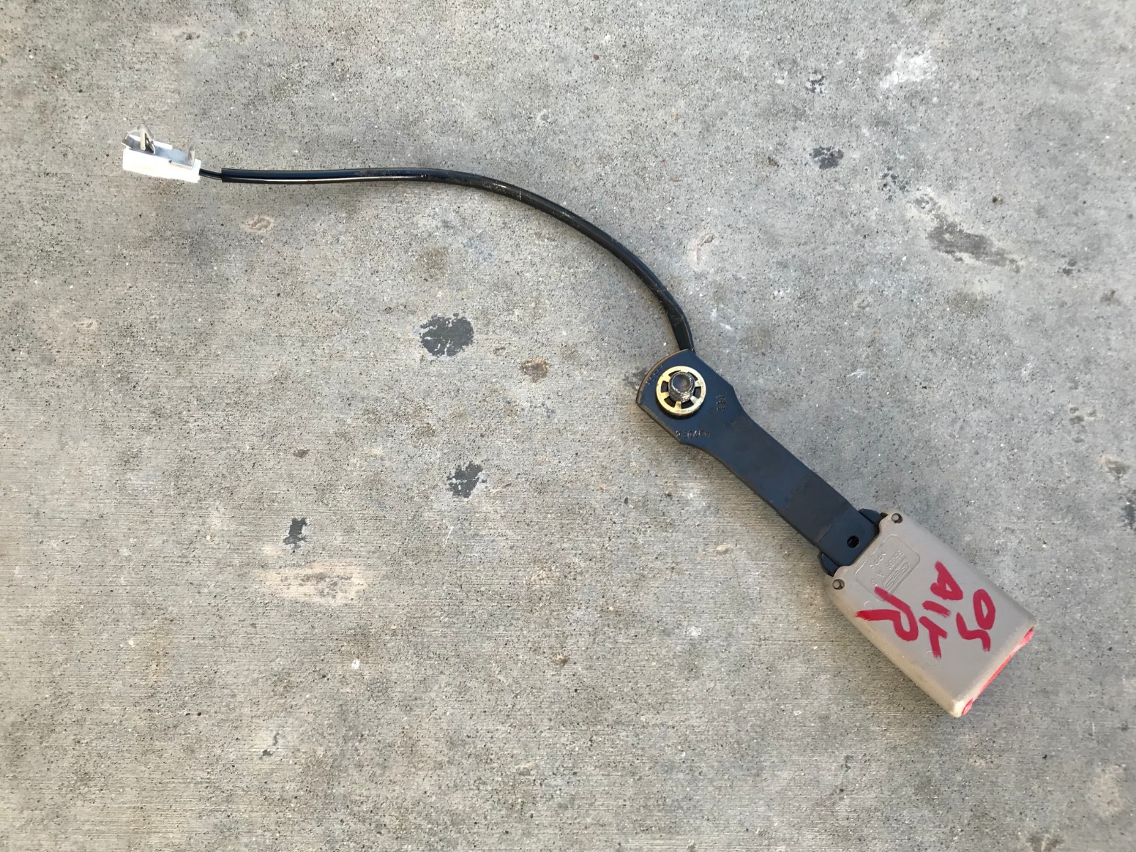 02 03 04 05 06 Nissan Altima Right Pass Side Seat Belt Latch Buckle OEM