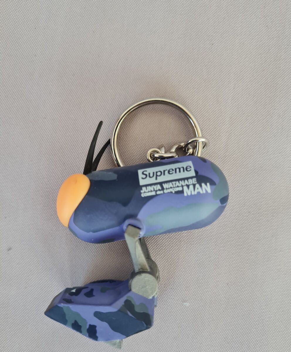 Supreme × Junya Watanabe CDG Man Keychain Bug Camo | eBay Supreme × Junya Watanabe CDG Man Keychain Bug Camo | eBay