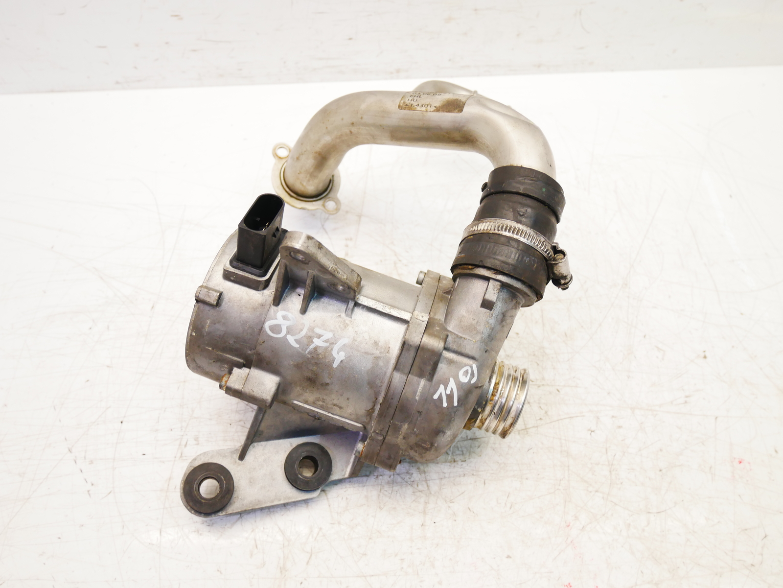 Auxillary Water Pump 64116928246 For BMW 1 3 Series E81 E82 E84 E87 E8