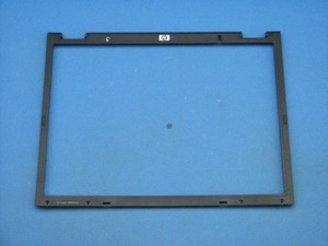 Displayrahmen  Compaq NX6110 Notebook 704-23701