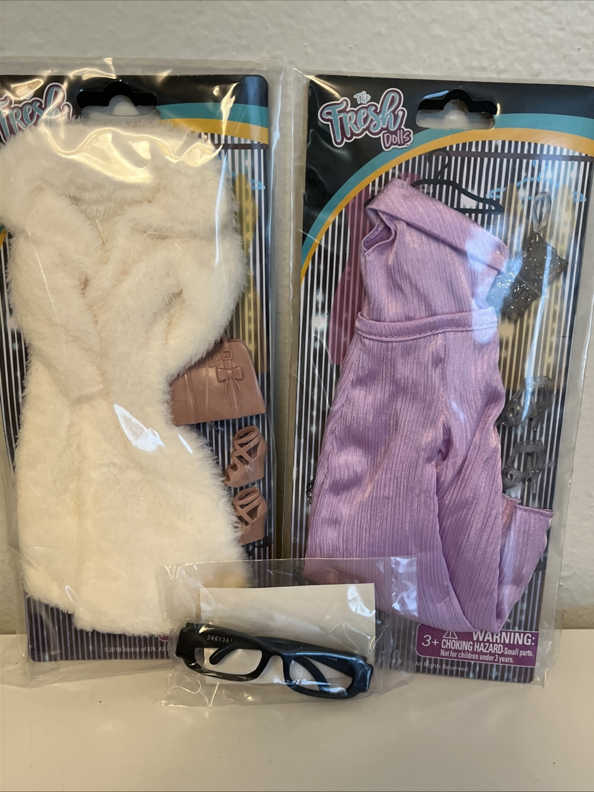 Fashion Clothes White Winter Coat&one Shoulder Purple Dress Glasses