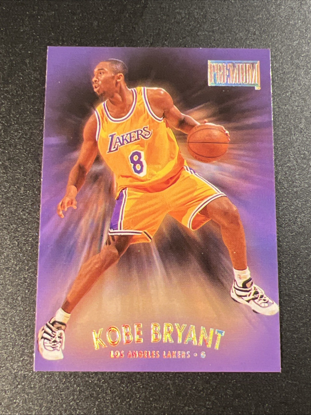 Kobe Bryant 1997-98 Skybox Premium #23 Lakers
