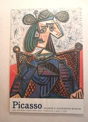 PICASSO DIE KRIEGSJAHRE GUGGENHEIM FRAU SITZT AUF STUHL AUSSTELLUNGSPLAKAT 1999