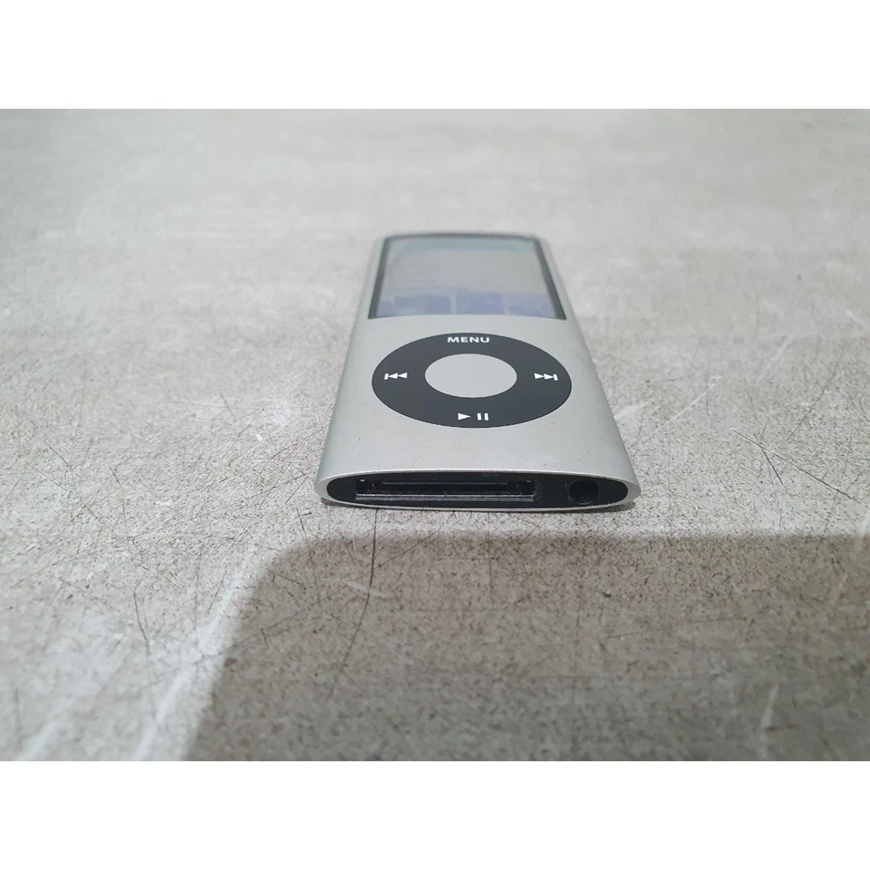 Apple iPod Nano (4th-Generation) A1285 Media Player Silver 2" LCD Display 8GB - Image 4 of 4