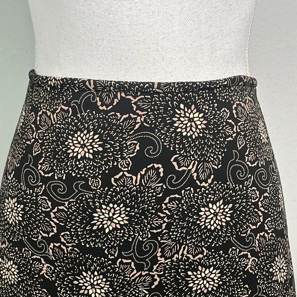 Context Woman Skirt Plus size 2X Black Brown Floral Slinky Knee A Line Modest - Image 3 of 4