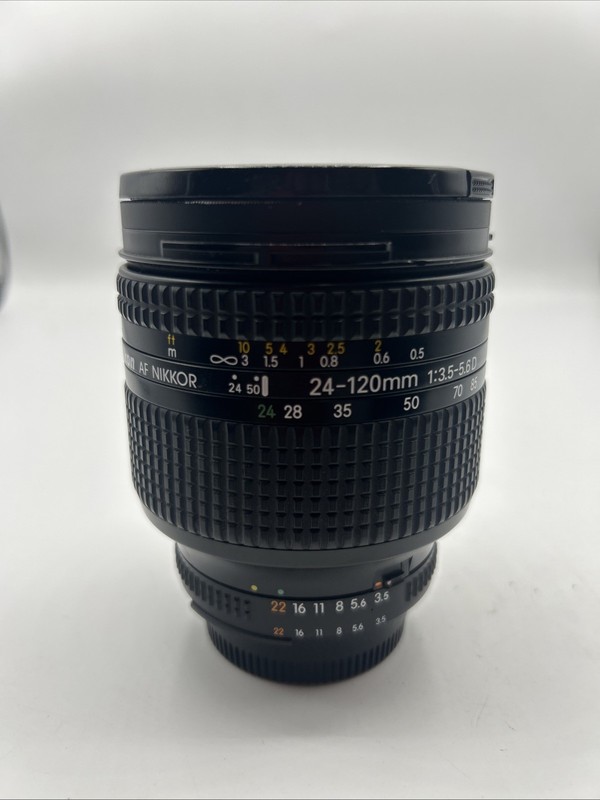 NIKON AF NIKKOR 24-120mm F/3.5-5.6D #379