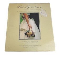 Bridal Planner Deluxe Edition "The Bride's Year Ahead" by Smolen Month by Month