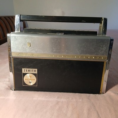 Vintage Zenith Royal 3000-1 Trans-Oceanic FM-AM Multiband Radio - Untested