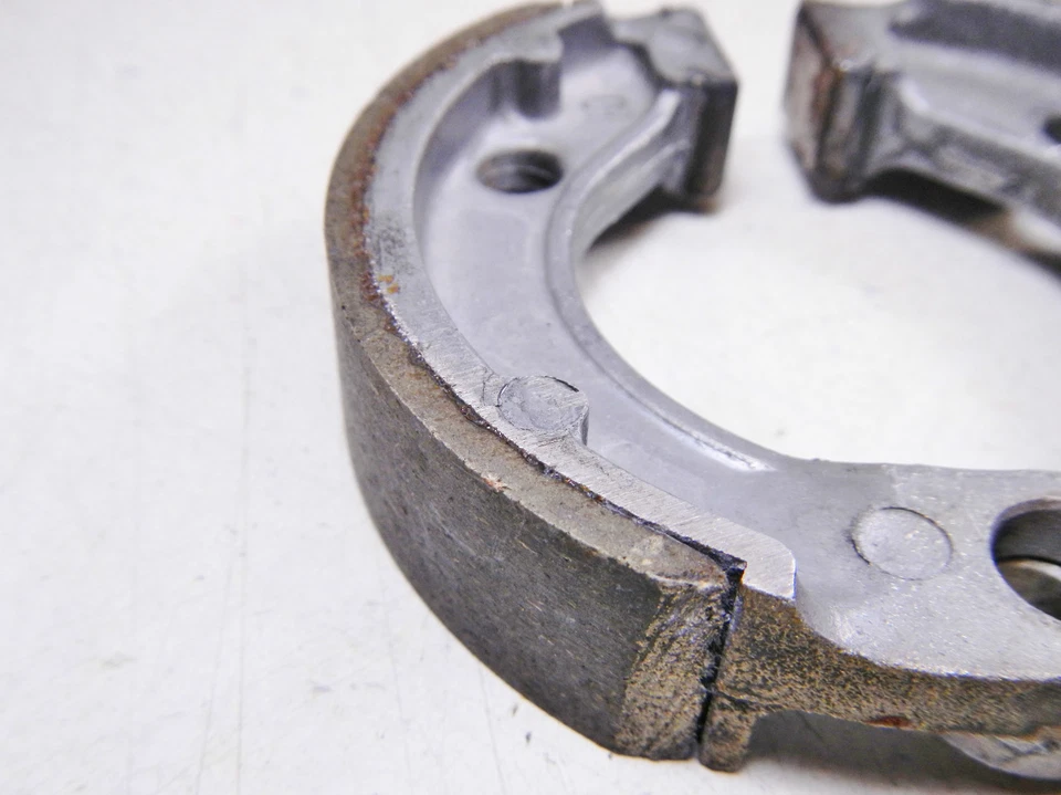 86 HONDA TG50 ГИРОСКОП S ЗАДНИЕ ТОРМОЗНЫЕ КОЛОДКИ/ОБУВЬ  - Изображение 4 из 4