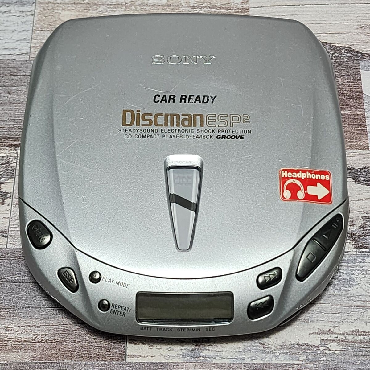 Sony Diskman ESP2 D-E446CK Groove CD-R/RW Portable CD Player Sony Diskman ESP2 D-E446CK Groove CD-R/RW Portable CD Player