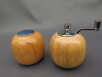 Buthe Design Salz- und Pfefferstreuer Set  aus Holz und Metall in OVP