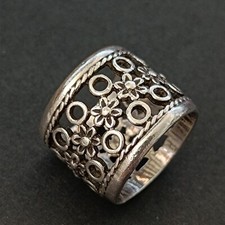 Sterling Silver Wide Band Ring Floral Cutout Romantic Lacy Openwork 6.25 Vintage