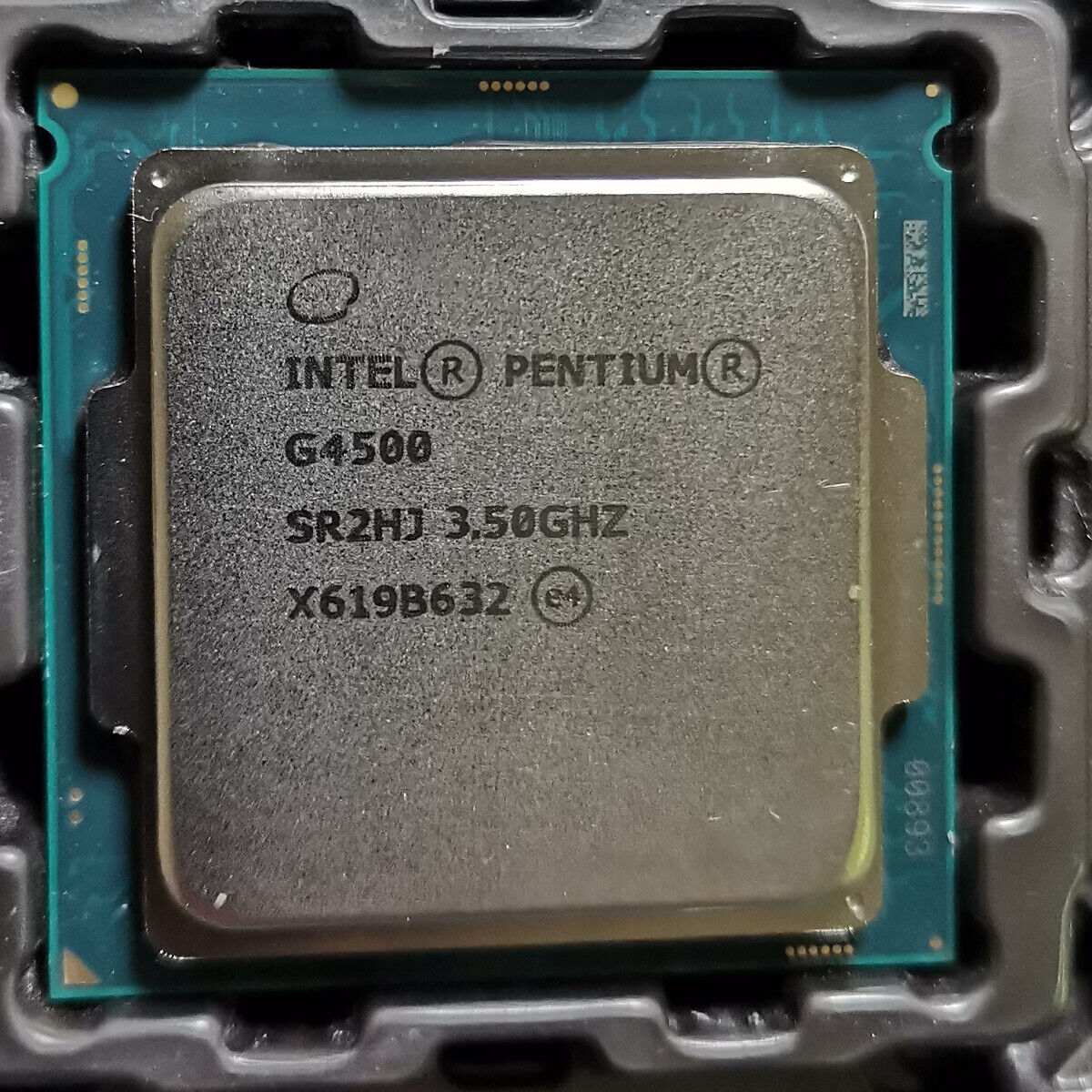 Intel Pentium G4500 3.5GHz LGA 1151 SR2HJ 3M Cache Desktop Processor CPU