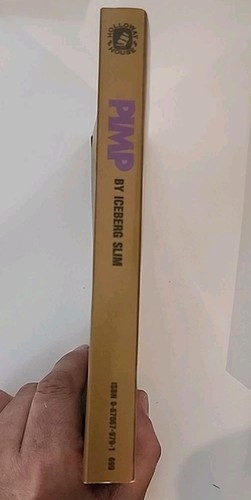 Iceberg Slim Pimp Paperback Book Holloway House Publishing Black Literature Pulp - Foto 3 di 3