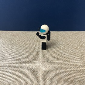 Vintage Lego 1974 Space Star Quest Ship W/Minifig 100% Complete  Instructions