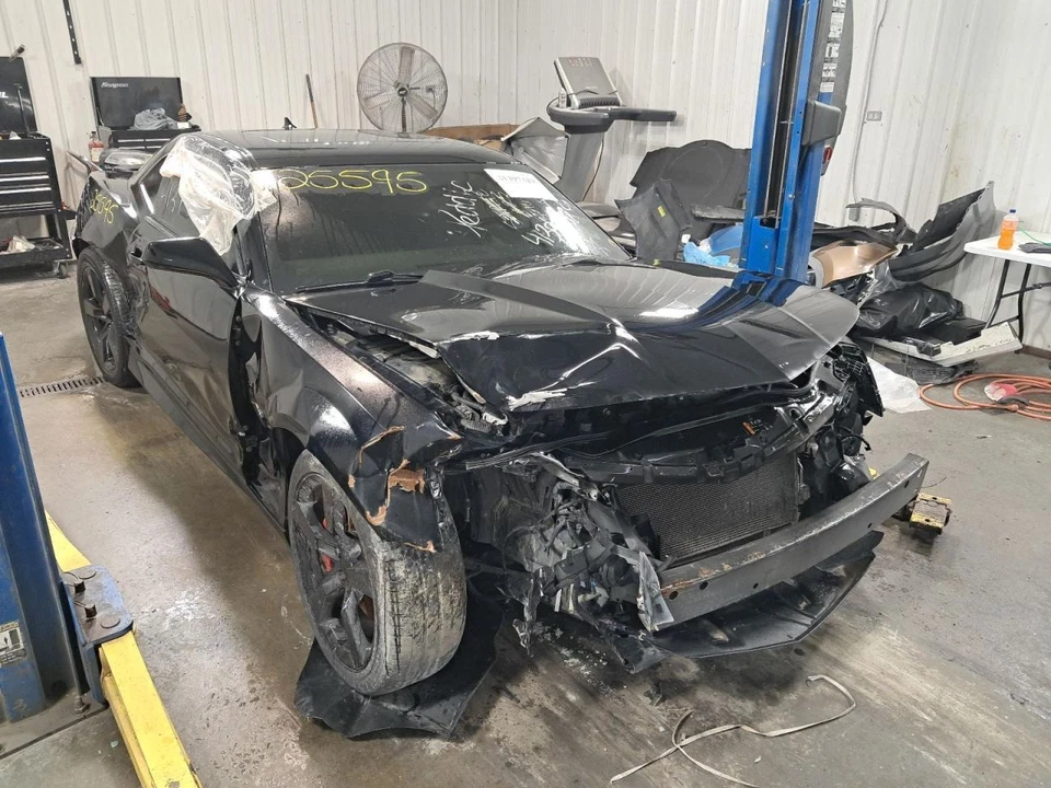 2012 Chevrolet Camaro Front Door Panel Trim 2DR CPE BLK Used 412543 Foto 2 de 4