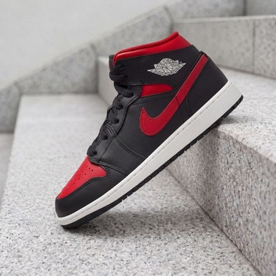 Nike Air Jordan 1 Mid Black Summit White Varsity Red DQ8423-067 GS New