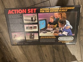 TESTED Nintendo Entertainment System NES Action Set w/Box Gray Zapper CIB. READ!