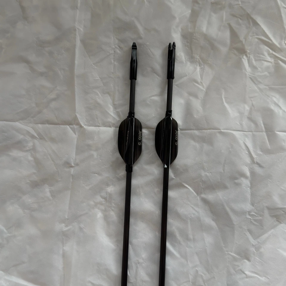 2 Easton X10 Arrows, 650 Spine With Extras - Image 4 of 4