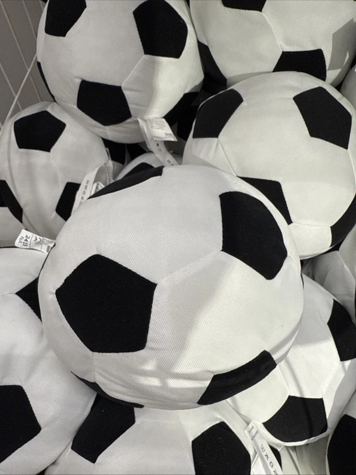 Balón de fútbol de felpa IKEA SPARKA mini 73/4" poliéster blanco y negro para niños - ¡Nuevo! Foto 3 de 3