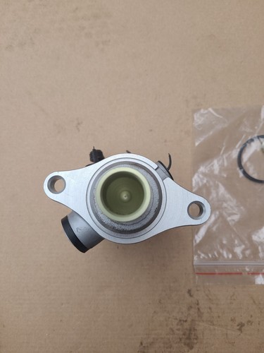 LHD ONLY NEW GENUINE JAGUAR BRAKE MASTER CYLINDER S-TYPE & XJ X350 XR828105 - Picture 3 of 5