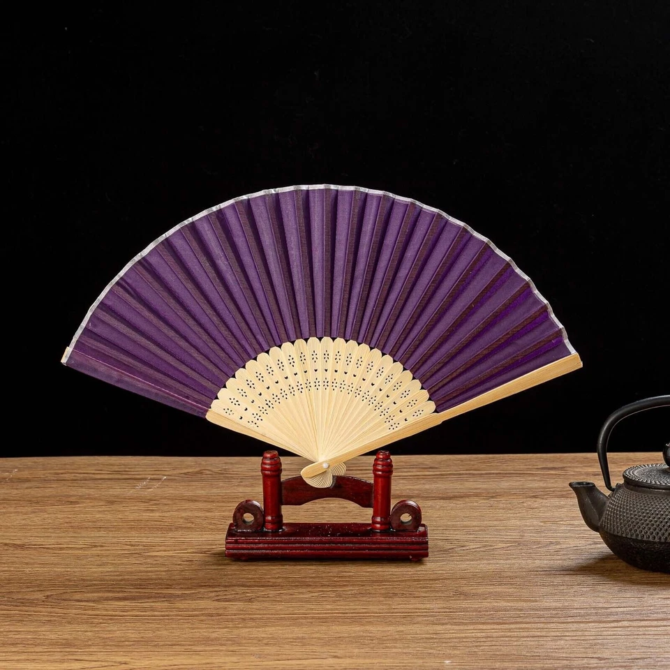 Paquete de 4 ventiladores plegables de papel y bambú de mano Thy Collectibles - color liso Foto 2 de 4