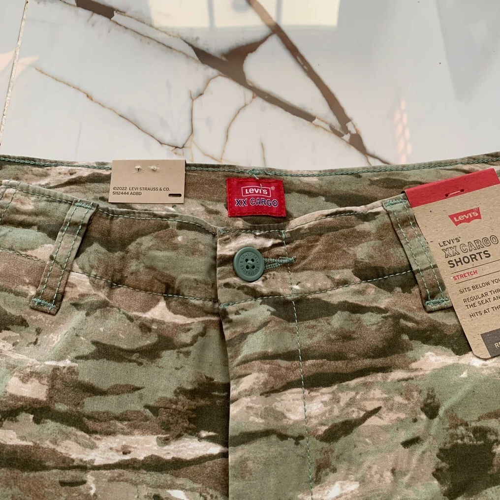 Camo levi shorts 2025