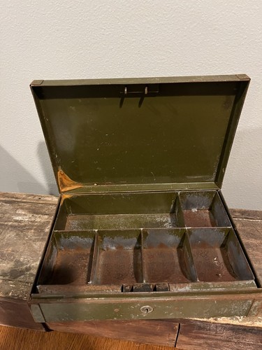 Seltene antike Schlosskatulle/ Geldkassette/ Münzbox Anfang 1900 - ohne Schlüssel - Bild 11 von 11