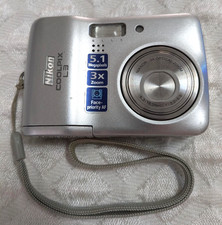 VTG Nikon CoolPix L3 digital compact camera silver 5.1 MP 3X Zoom Face AF works