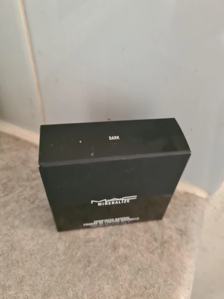 Mac Mineralize Skinfinish Powder, Dark - Image 2 of 4