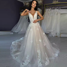 A-line Glitter Tulle Wedding Dresses V-neck Sleeveless Appliques Bridal Dress