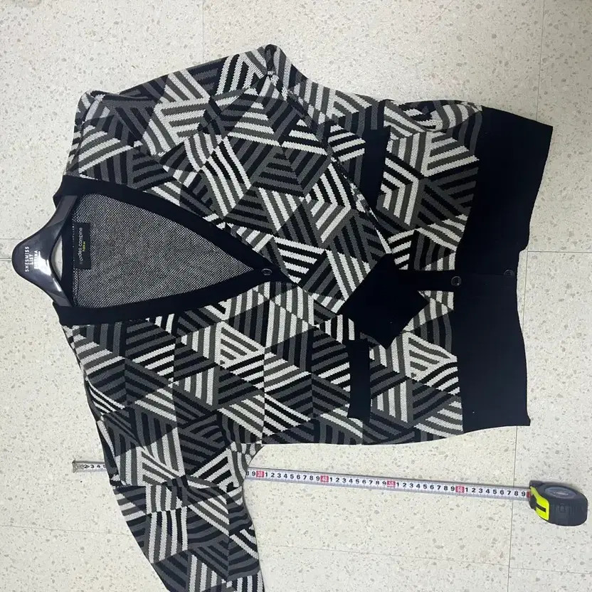 Codes Combine Geometric Pattern Cardigan - Black/… - image 2