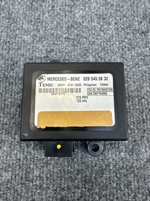 2002-2003 Mercedes Sprinter Anti Theft Central Locking Control Module ECU EOM