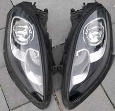 Porsche Macan S Pair Of Genuine Headlights 2015/2018 95B941029ER L 941032DG R