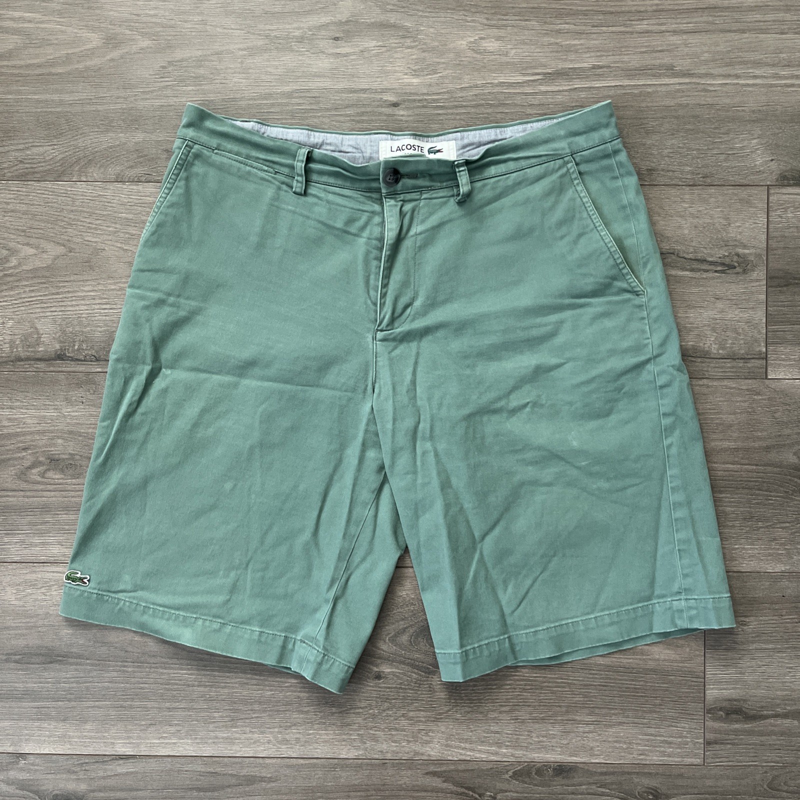 Lacoste Mens Sz 33 Chino Shorts Green