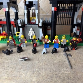 LEGO 6097 Fright Knights: Night Lord&rsquo;s Castle Missing Few Pieces No Box