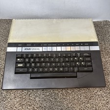 Atari 1200XL Computer Game Console Vintage Rare BAD KEYBOARD READ DAMAGED