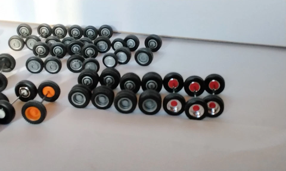 HERPA/AWM verschiedene Radsätze Vorder-/Hinterachse LKW, 1:87, gebraucht, o. OVP - Bild 2 von 4