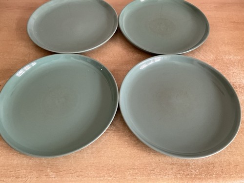 Denby Manor Green - 4 x 25 cm Dinner Plates - Picture 2 of 9