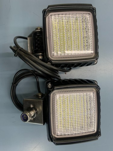 HELLA Pair of deck light led pb3000 12v CR HEL996192001 - Picture 2 of 2