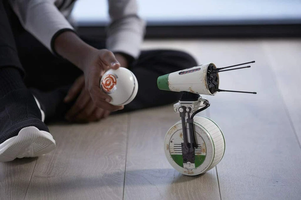 Star Wars: The Rise of Skywalker D-O Interactive Droid, App-Controlled wth Phone - Image 3 of 4