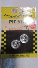 K&B PIT STOP 5/8 WHEELS SLOTTED MAG 1/8 X 5/40 THREAD 1/25 #201